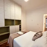 Leblon Acolhedor Perto Da Praia - Besthostrio